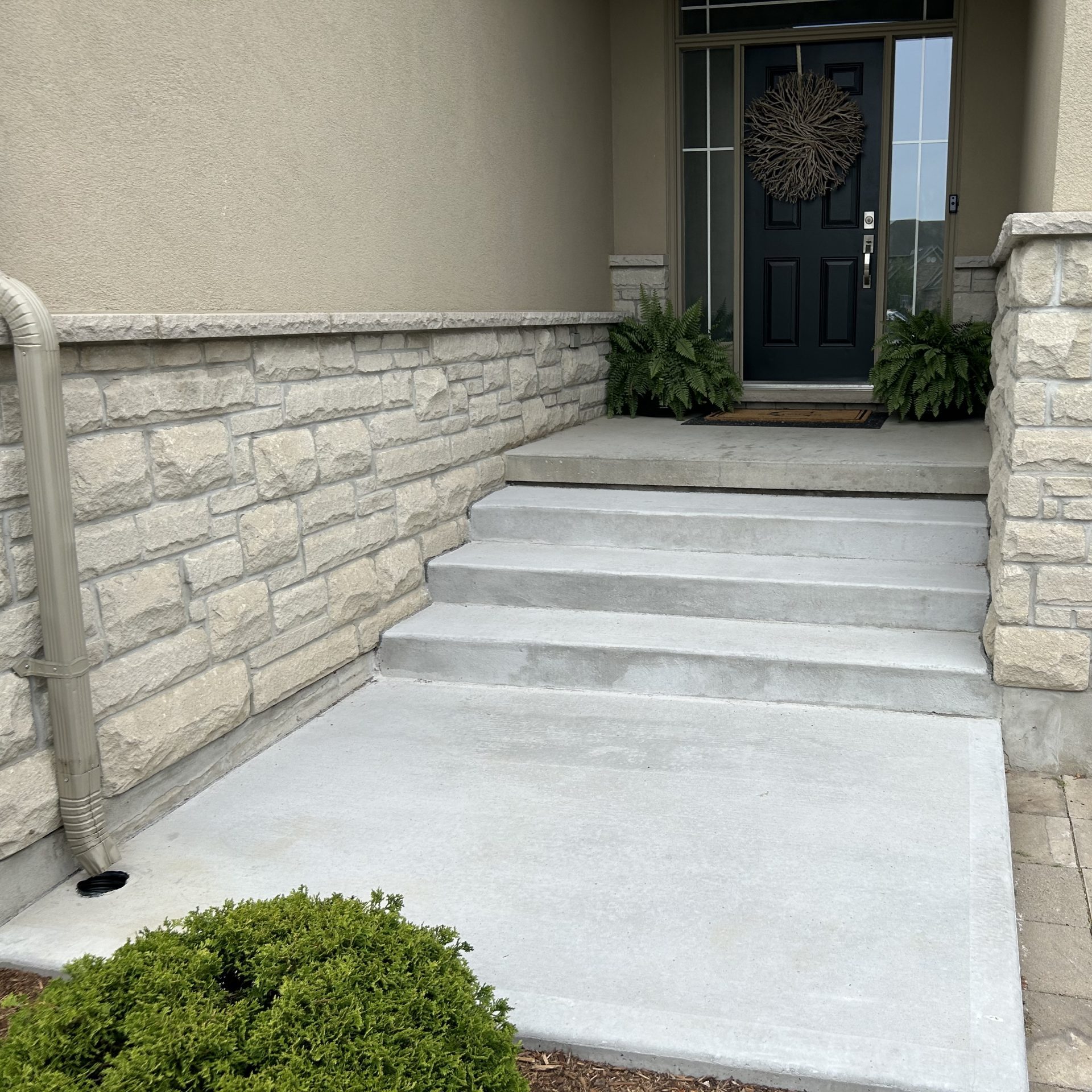 Brushed Concrete Porch and Steps in London Ontario