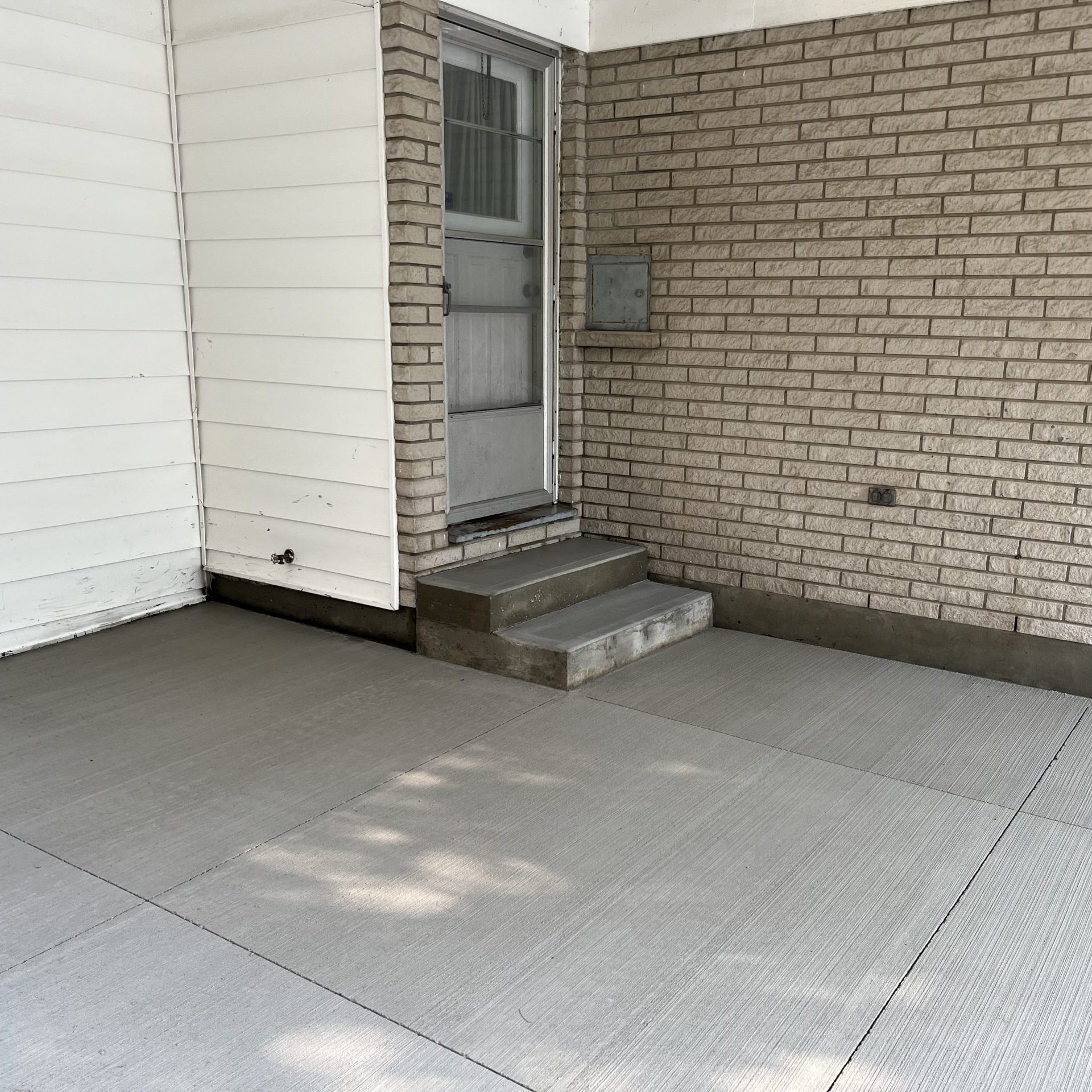 Brushed Concrete Steps in London Ontario