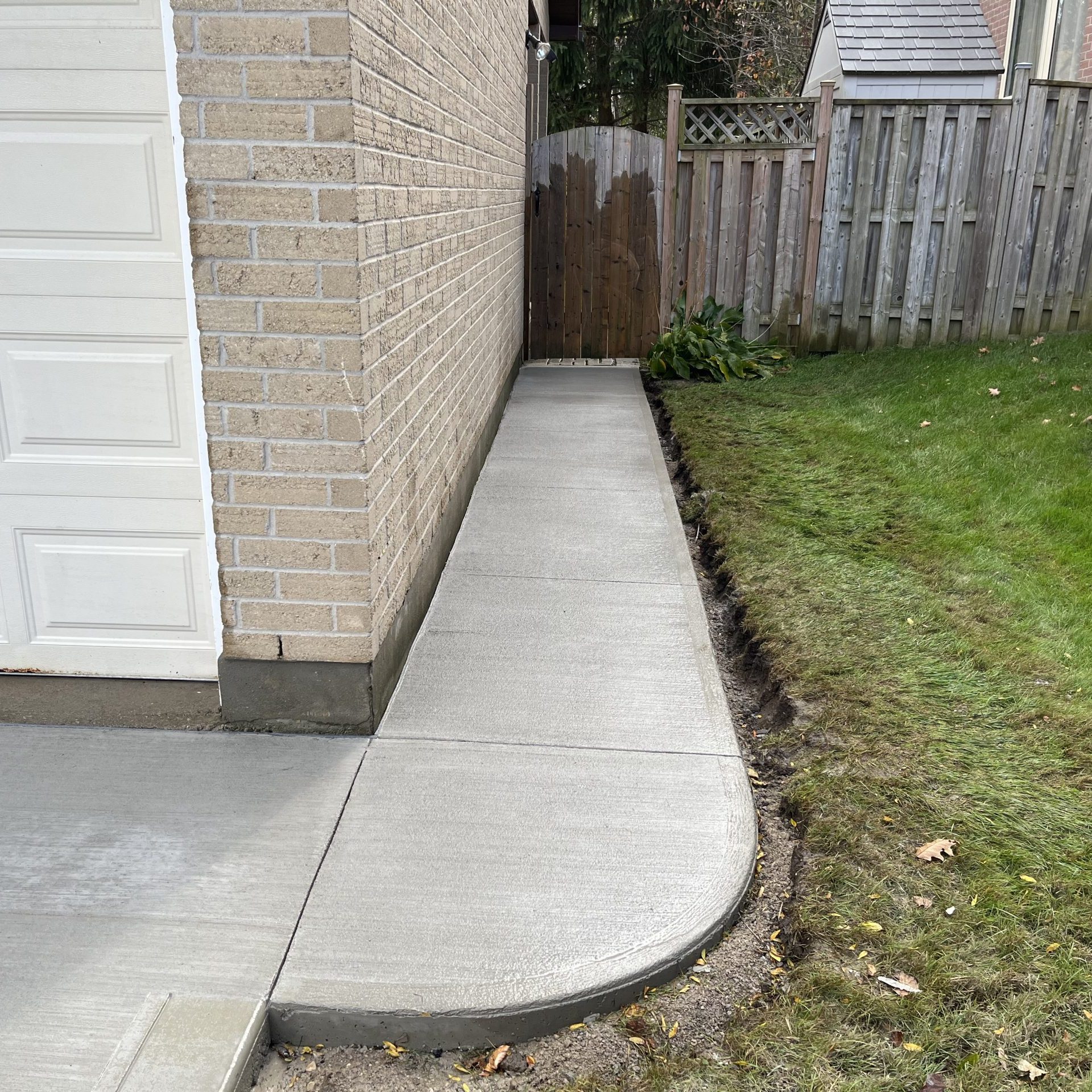 Brushed Concrete Walkway in London Ontario