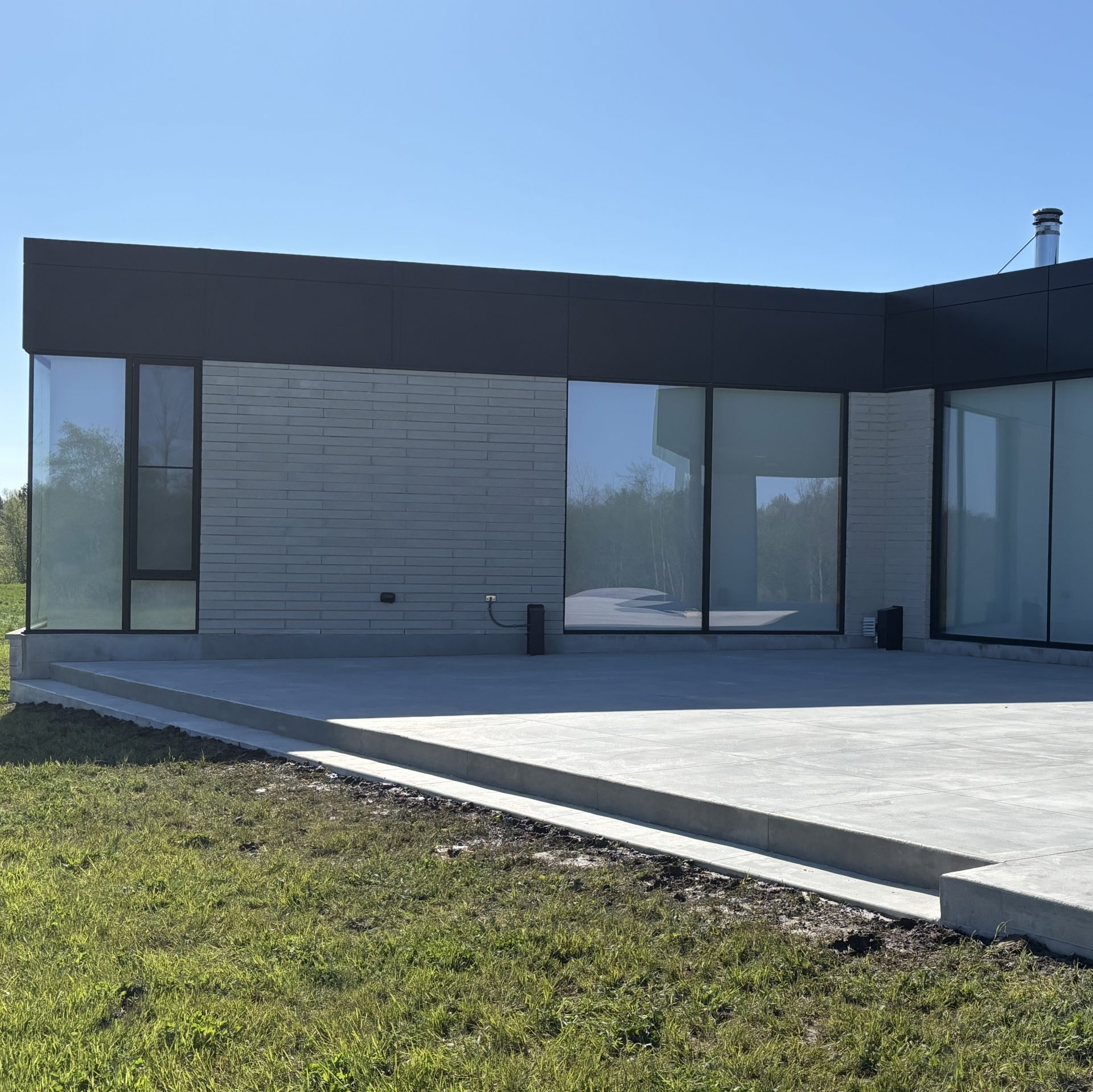 Flat Finished Concrete Steps in London Ontario