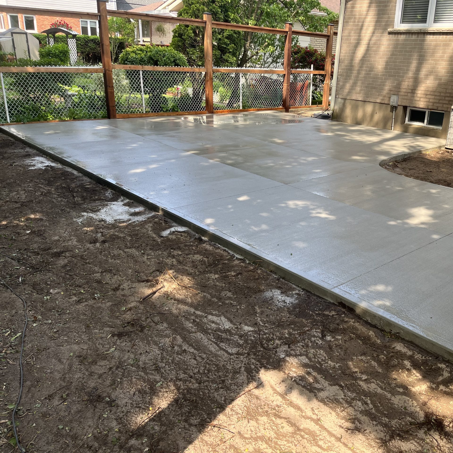 Brushed Concrete Patio in Strathroy Ontario