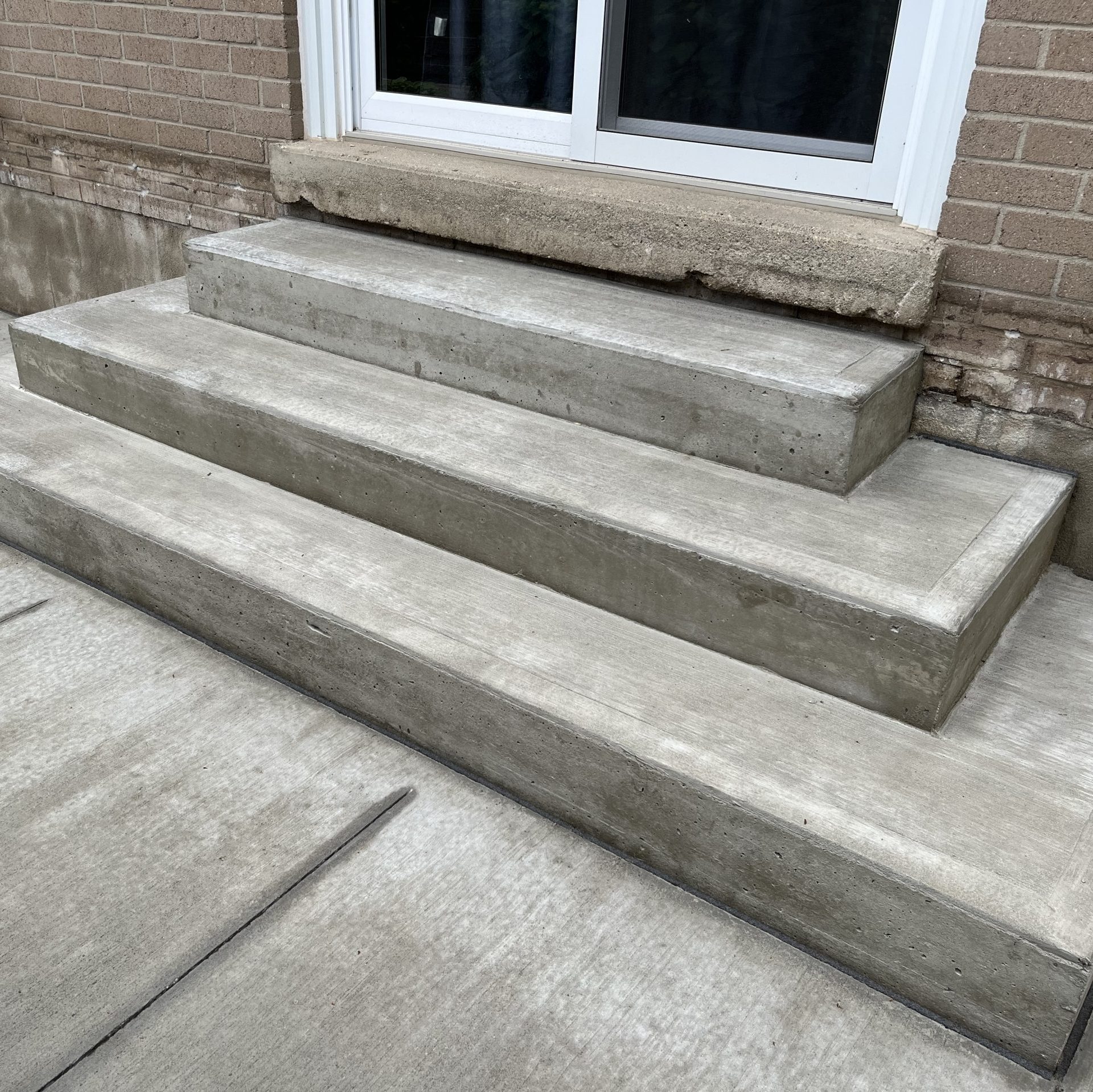 Brushed Concrete Steps in Strathroy Ontario